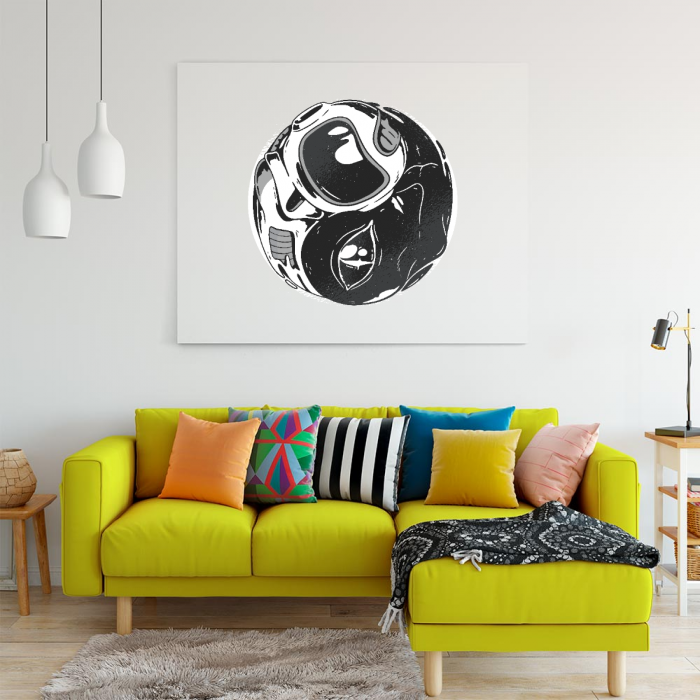 yin yang alien astronaut